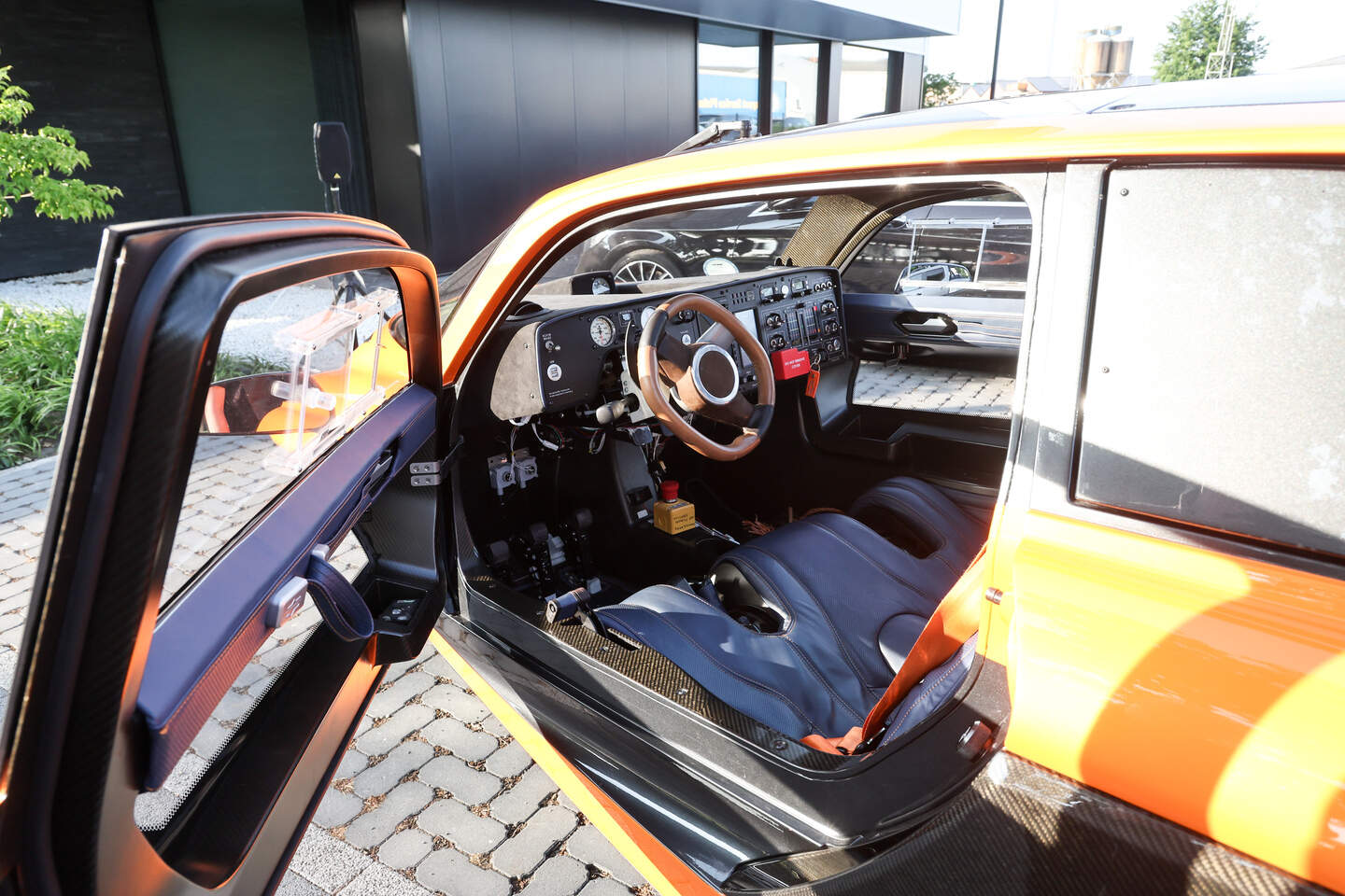 Nederlands bedrijf PAL-V stelt ‘eerste vliegende auto ter wereld’ voor